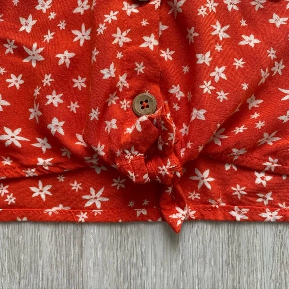 Knot Tie toddler blouse - Picture 7 of 7